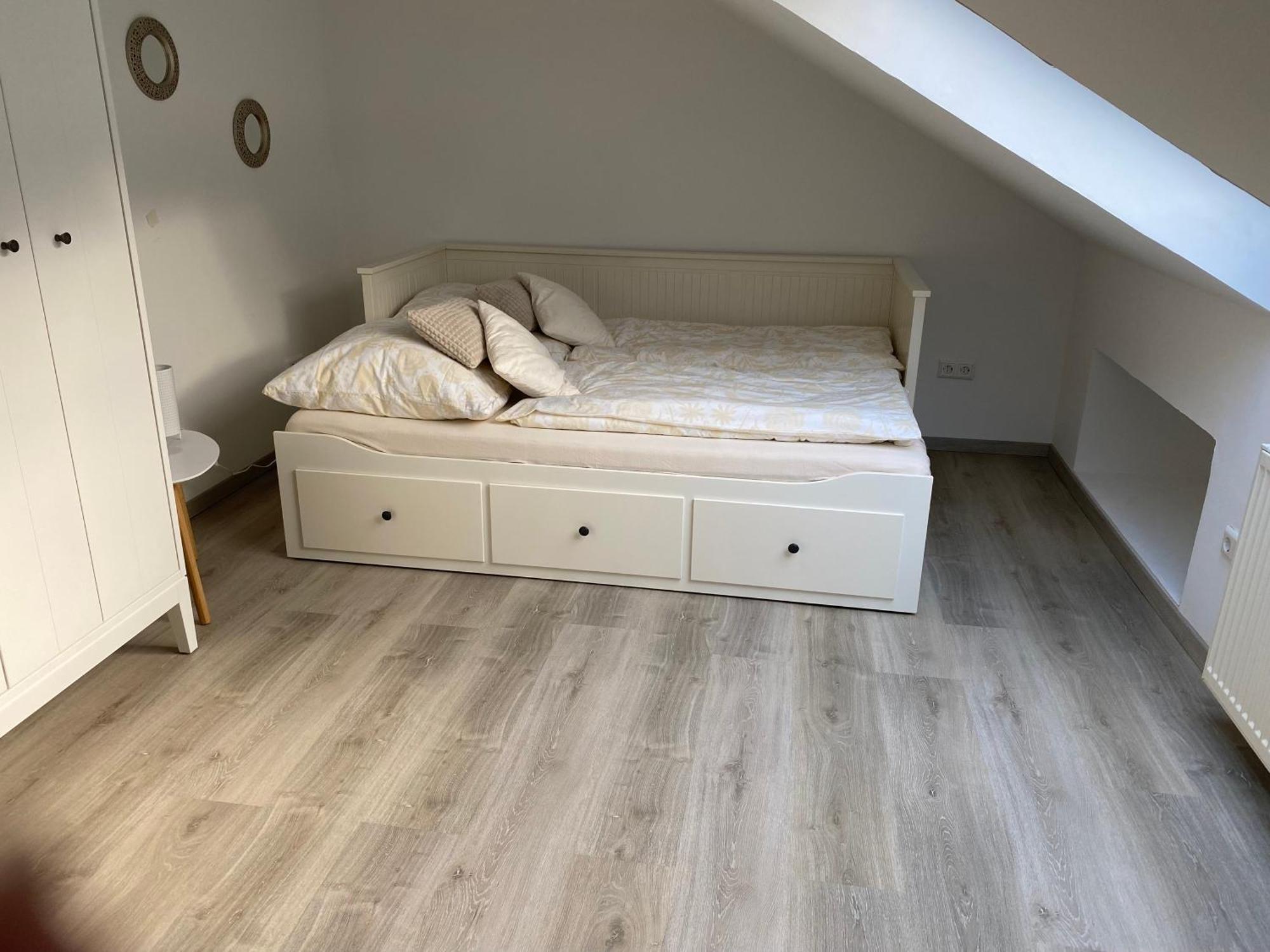 Am Kienbusch - Suedliche Weinstrasse - Dachgeschoss