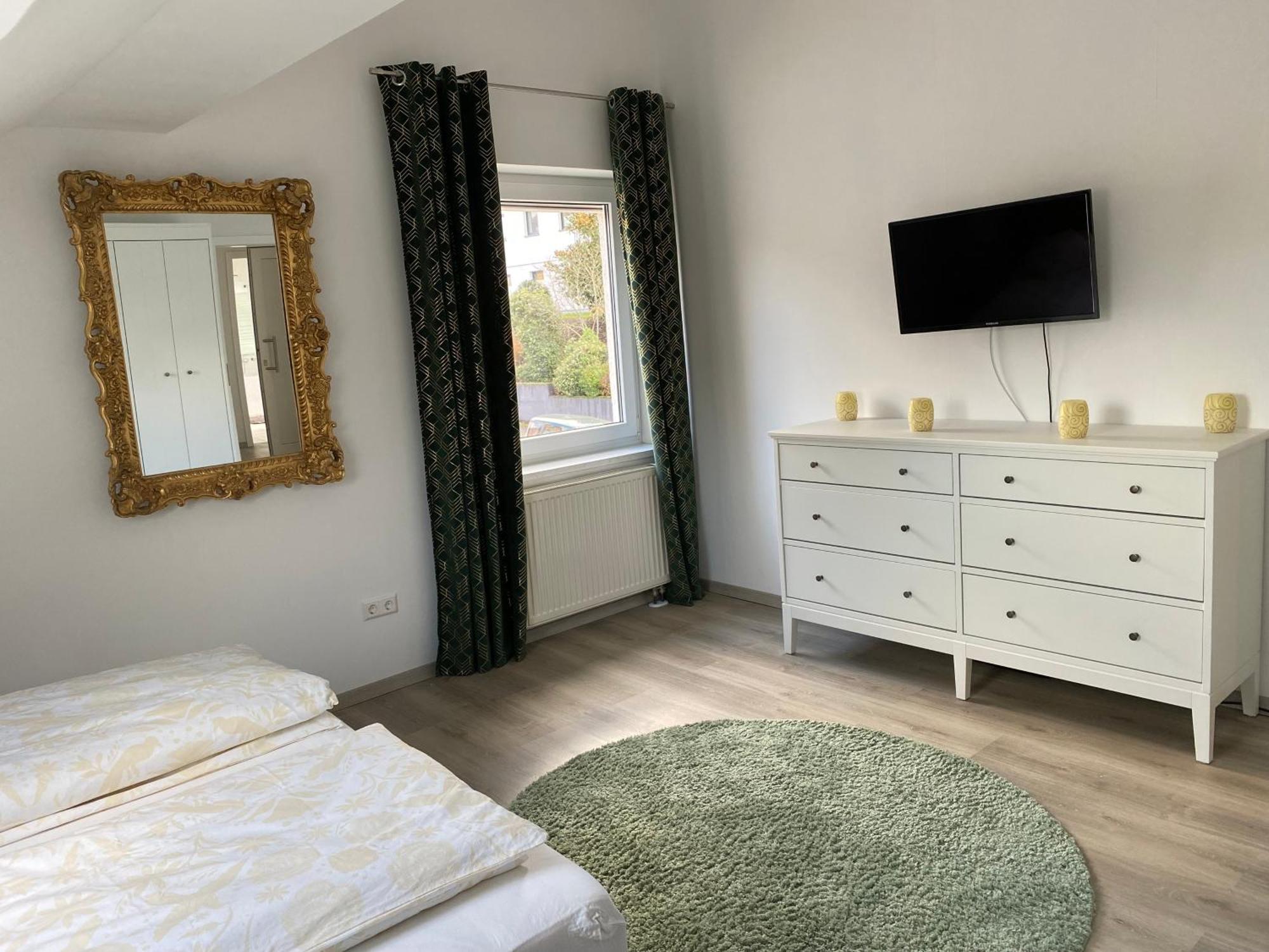 Apartment Am Kienbusch - Suedliche Weinstrasse - Dachgeschoss