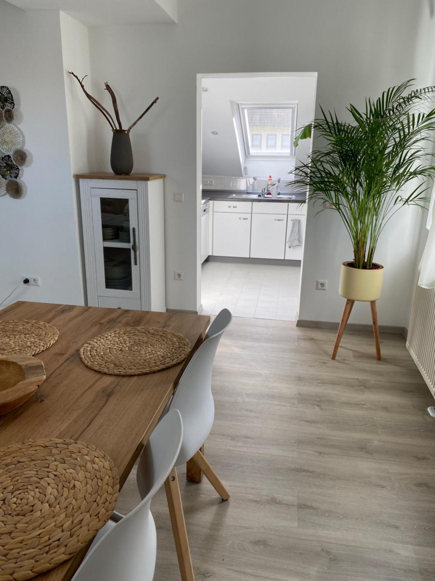 Am Kienbusch - Suedliche Weinstrasse - Dachgeschoss Apartment Annweiler am Trifels