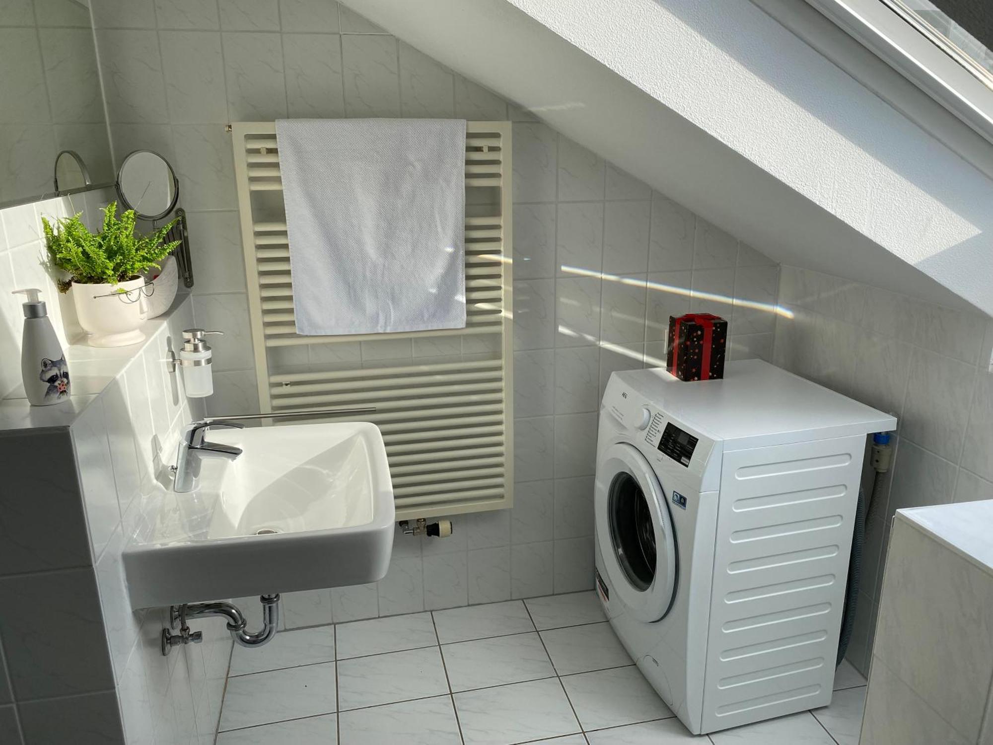 Am Kienbusch - Suedliche Weinstrasse - Dachgeschoss Apartment *